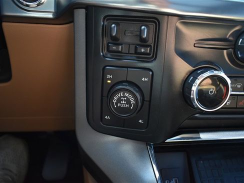 Used 2022 Ford F150 Lariat w/ Equipment Group 502A High image 26