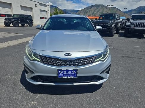 Used 2019 Kia Optima LX FWD image 2