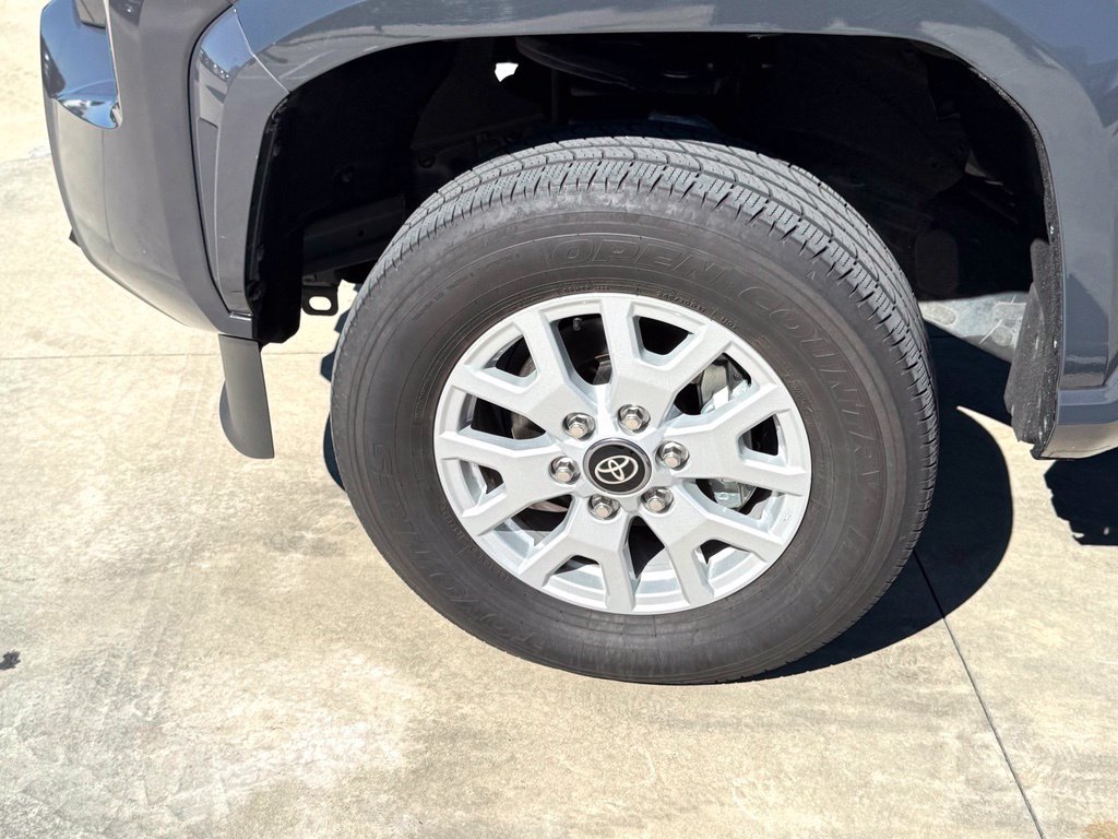 Used 2025 Toyota Tacoma SR5 RWD image 10