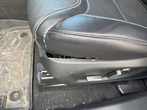 Used 2020 Ford Explorer ST w/ ST Street Pack image 8