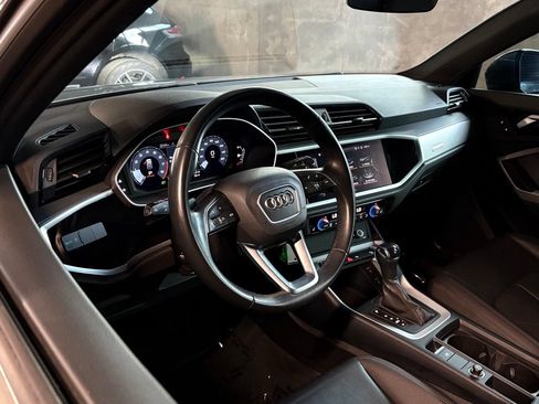 Used 2022 Audi Q3 2.0T Premium AWD/4WD image 4