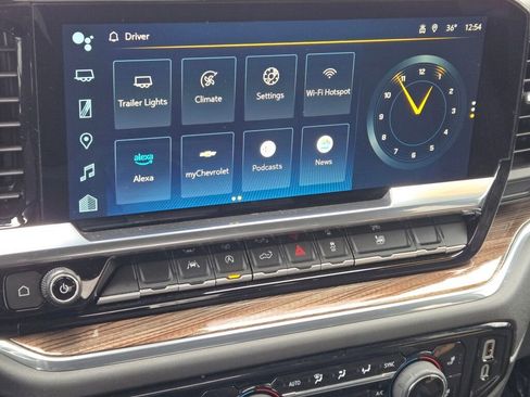 Used 2024 Chevrolet Silverado 1500 LT image 23