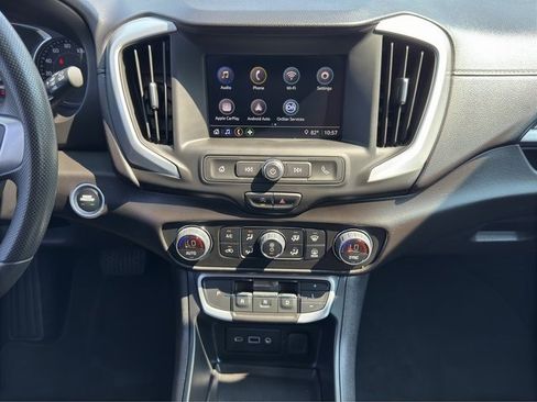 Certified 2023 GMC Terrain SLE w/ Driver Convenience Package image 18