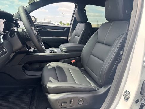 New 2026 GMC Acadia Elevation w/ Elevation Premium Package FWD image 15
