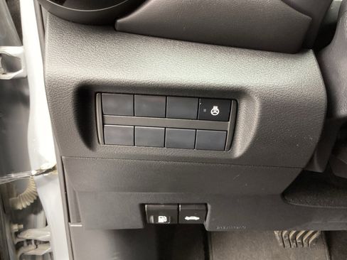 Used 2023 Nissan Kicks SR w/ SR Premium Package image 27