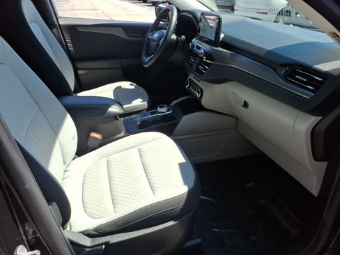 Certified 2023 Ford Escape Active FWD image 28