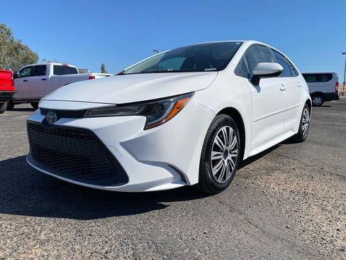 Used 2020 Toyota Corolla LE w/ Carpet Mat Package (TMS) FWD image 2