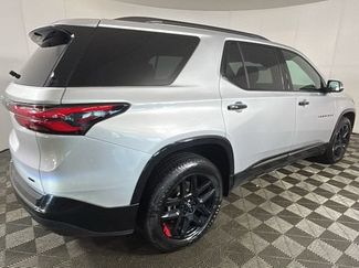 Used 2022 Chevrolet Traverse Premier w/ Redline Edition AWD/4WD video 2