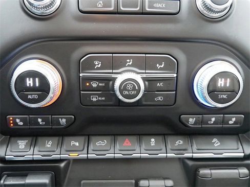 Used 2023 GMC Sierra 2500 AT4 w/ AT4 Premium Plus Package image 20