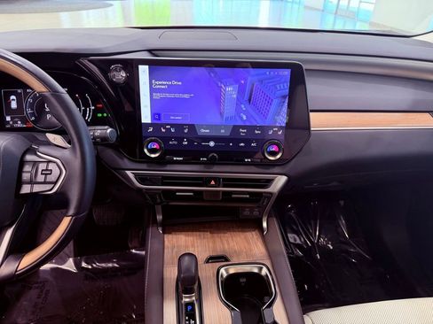 Used 2024 Lexus RX 350 Premium w/ Accessory Package (K3) FWD image 25