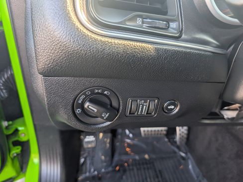 Used 2017 Dodge Challenger GT w/ Technology Group image 13