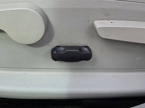 Used 2011 Chevrolet Impala LS image 14