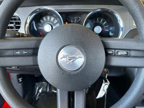 Used 2012 Ford Mustang GT RWD image 20