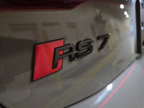 Used 2022 Audi RS 7 Sportback image 12