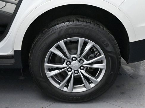 Certified 2022 Cadillac XT5 Premium Luxury image 39