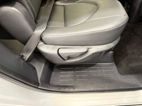 Used 2025 Toyota Grand Highlander AWD image 27