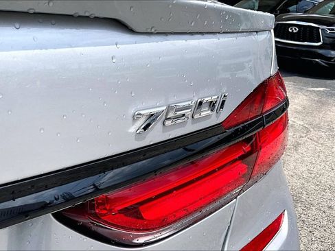 Used 2017 BMW 750i RWD image 5