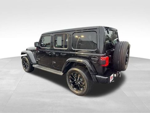 Used 2021 Jeep Wrangler Unlimited Sahara image 7