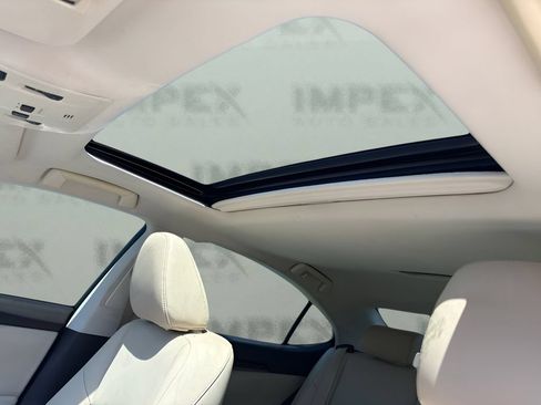 Used 2016 Lexus ES 350 w/ Luxury Package w/Wood Trim FWD image 11