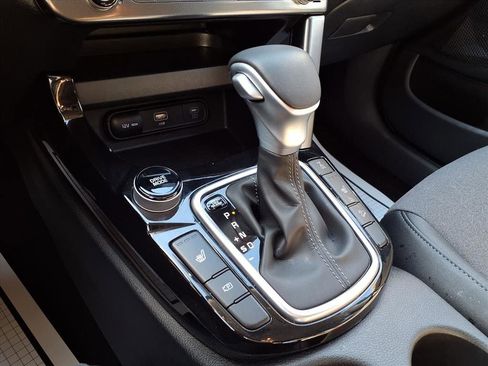 Used 2025 Kia Seltos S image 7