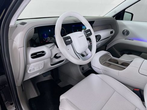 Certified 2026 Hyundai Palisade SEL FWD image 9