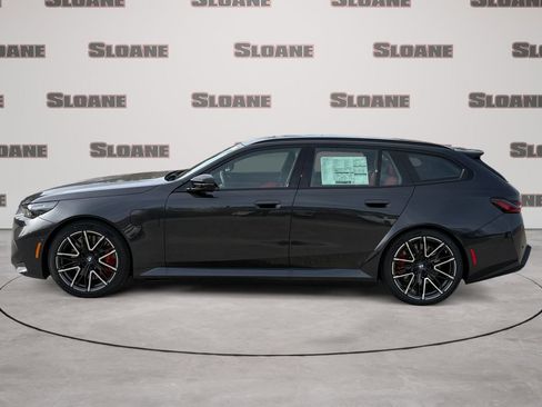 New 2026 BMW M5 Touring image 2