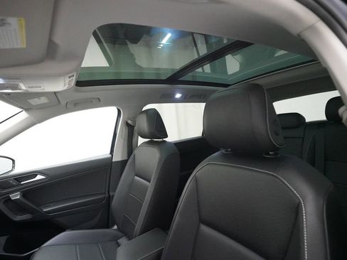 Used 2021 Volkswagen Tiguan SEL image 32