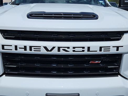 Certified 2022 Chevrolet Silverado 2500 LT w/ Z71 Sport Edition AWD/4WD image 22