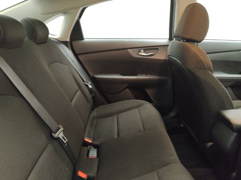 Used 2021 Kia Forte FE image 19