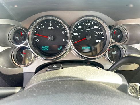 Used 2011 Chevrolet Silverado 1500 LT w/ Interior Plus Package image 18