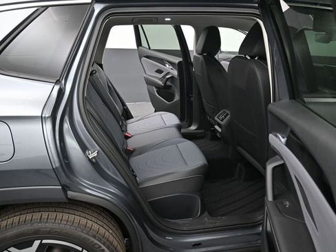 New 2026 Volkswagen Tiguan SE w/ Panoramic Sunroof Package image 13