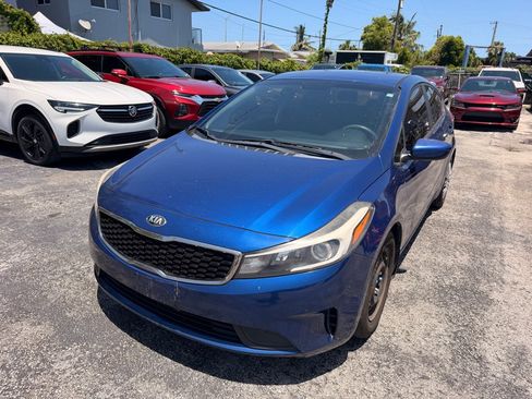 Used 2017 Kia Forte LX FWD image 4