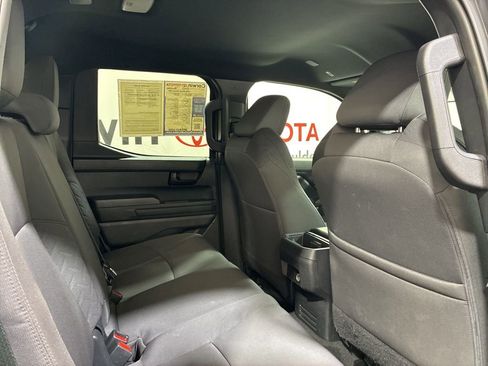 Used 2025 Toyota Tacoma SR5 AWD/4WD image 16