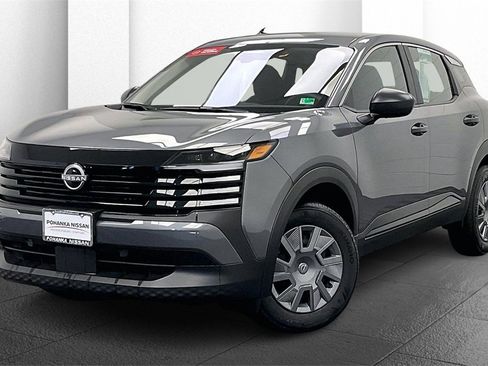 Certified 2025 Nissan Kicks S image 10