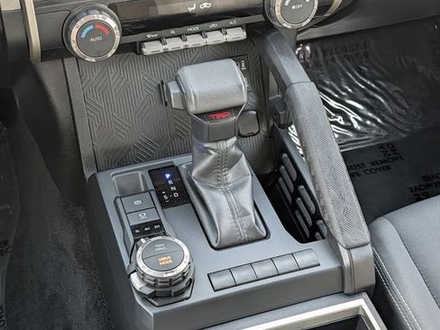 Used 2025 Toyota Tacoma TRD Sport image 14