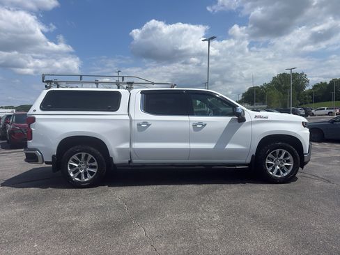 Used 2022 Chevrolet Silverado 1500 LTZ AWD/4WD image 4