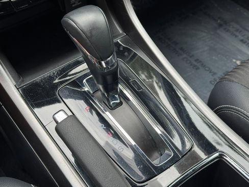 Used 2017 Honda Accord Sport image 26