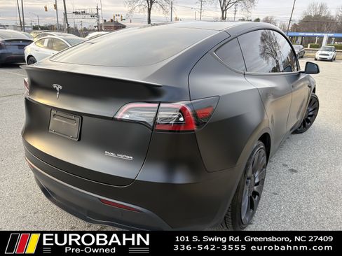 Used 2023 Tesla Model Y Performance image 5