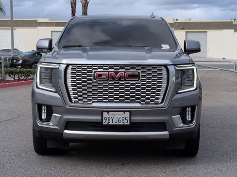 Used 2022 GMC Yukon XL Denali image 3