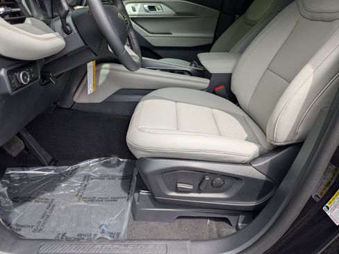 New 2026 Ford Explorer Active image 11