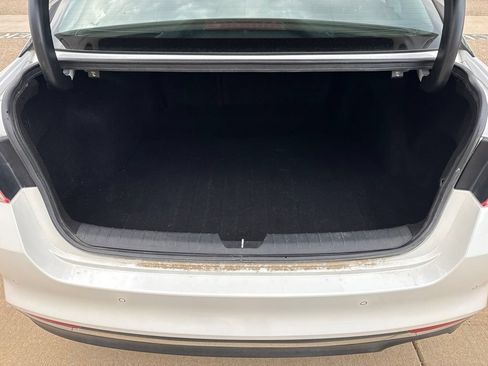 Used 2018 Kia Optima LX FWD image 11