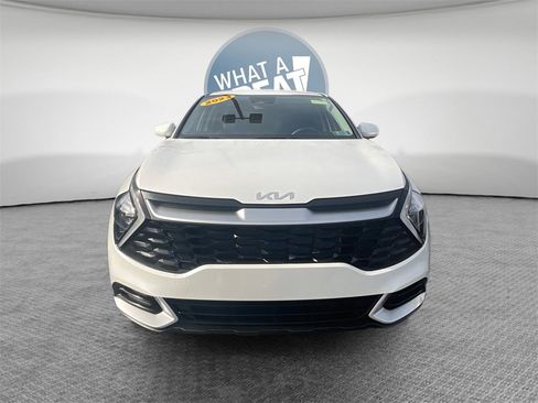 Certified 2023 Kia Sportage LX image 9