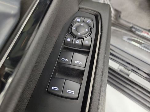 Used 2024 GMC Sierra 2500 AT4 w/ AT4 Premium Plus Package AWD/4WD image 19