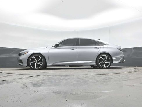 Used 2020 Honda Accord Sport image 25