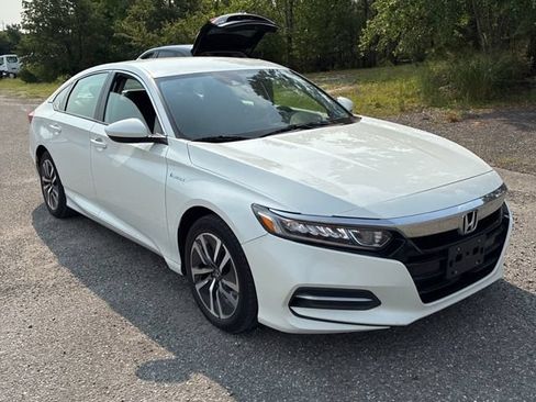 Used 2018 Honda Accord Hybrid image 2