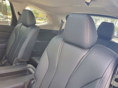 Used 2026 Acura MDX w/ Technology Package image 13