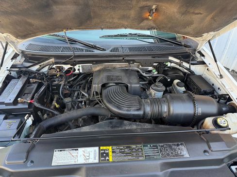 Used 2002 Ford F150 XLT AWD/4WD image 25