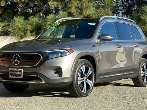 Certified 2022 Mercedes-Benz EQB 350 4MATIC image 8