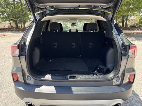 Used 2021 Ford Escape SE w/ Convenience Package FWD image 25