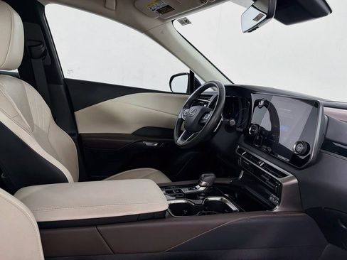 Used 2024 Lexus RX 350 FWD w/ Technology Package image 36